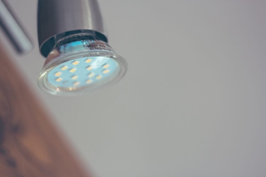 OLED VS LED